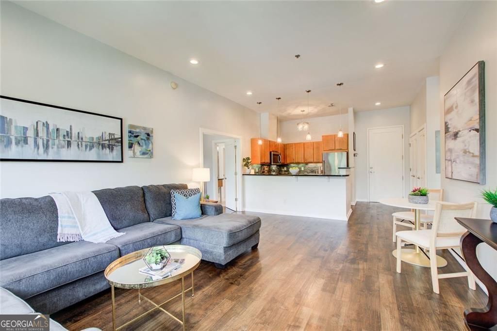Property Photo: 1418 Dresden Drive NE 385 GA 30319