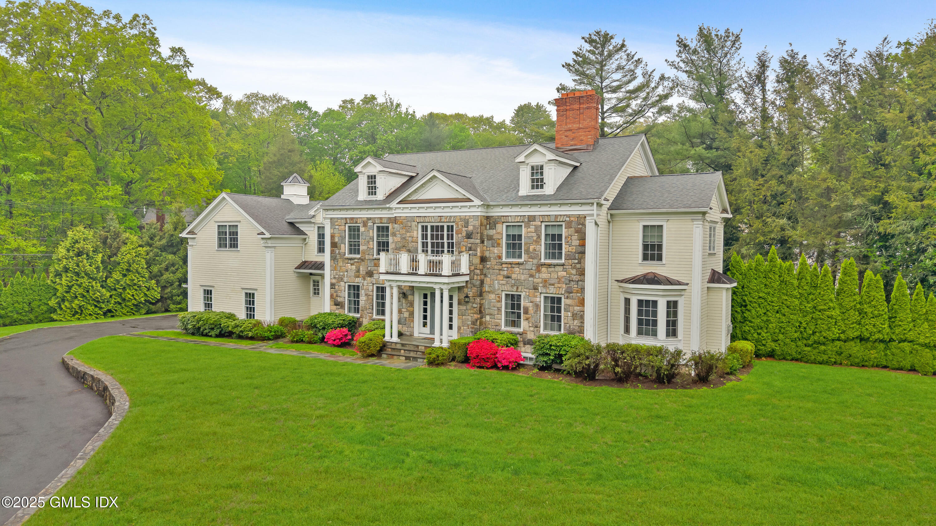 Property Photo: 6 Coachlamp Lane CT 06830