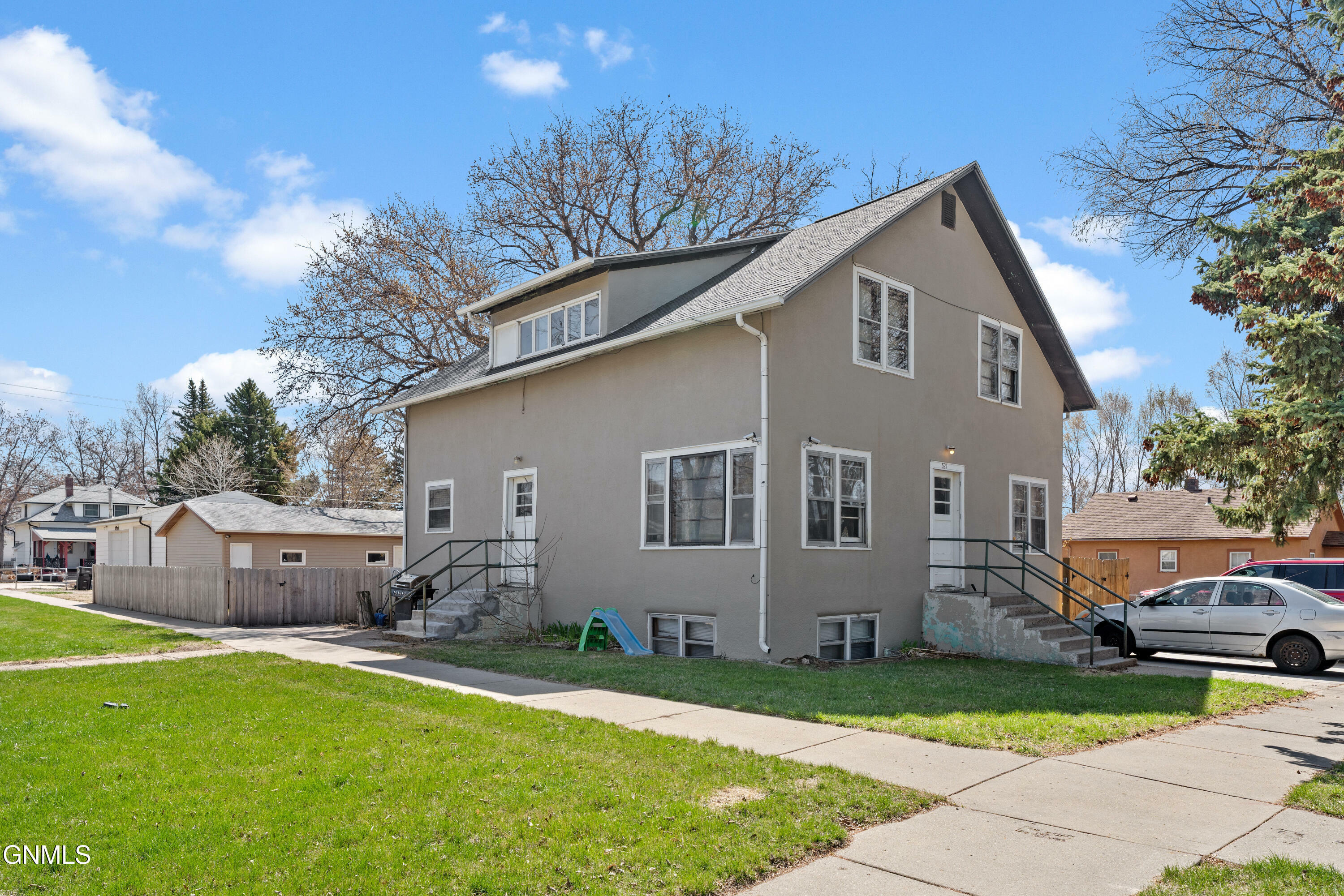 521 15th Street N  Bismarck ND 58501 photo
