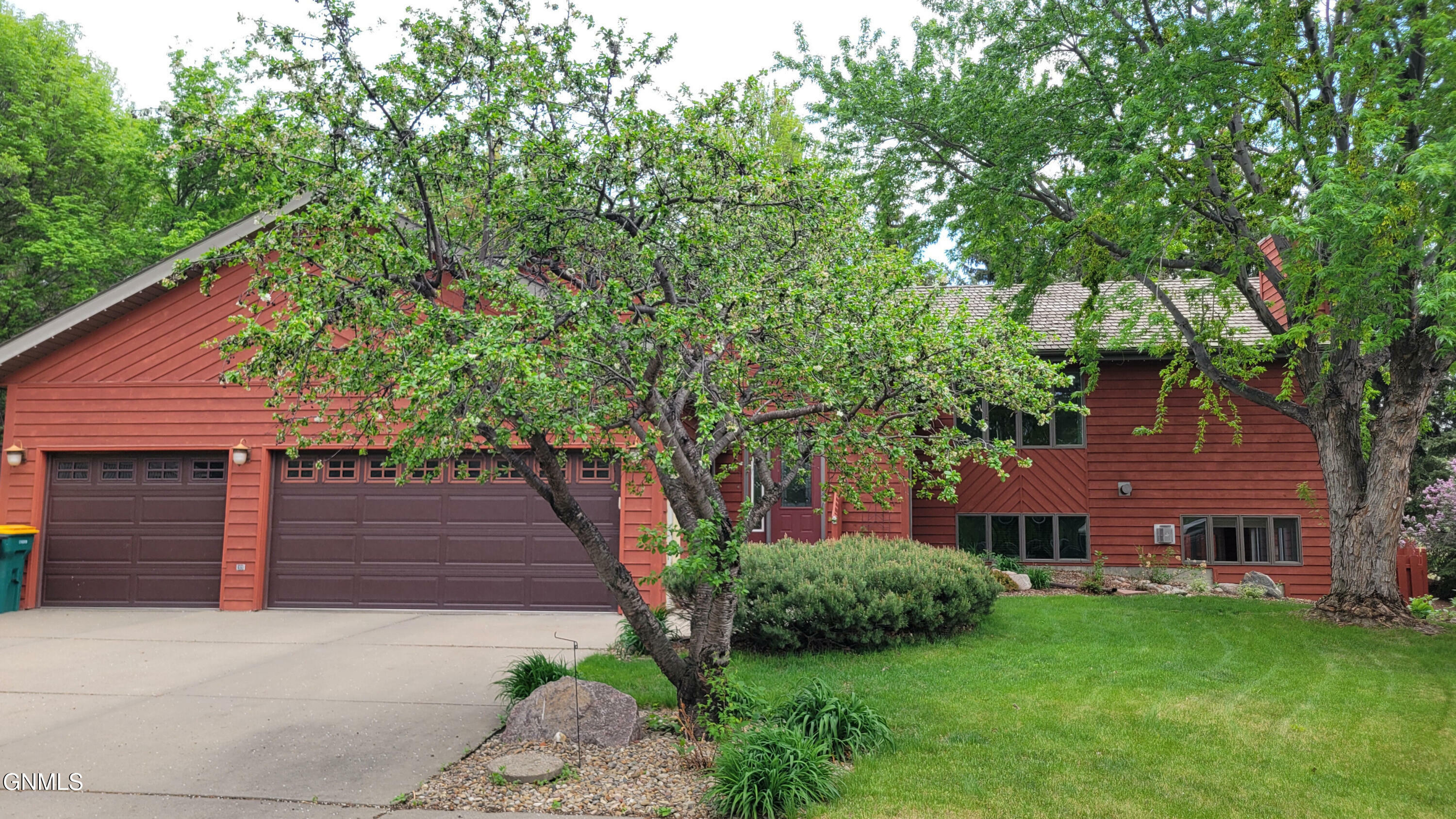Property Photo: 128 Cherry Lane ND 58503