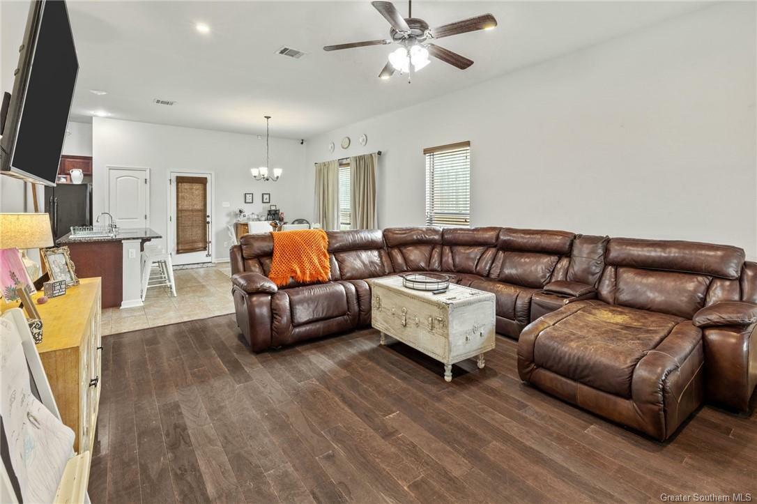 Property Photo: 109 Briar Court LA 70665