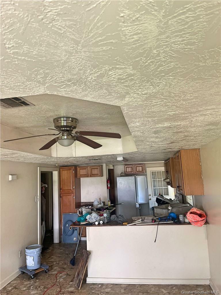 Property Photo: 1008 6th Avenue LA 70601