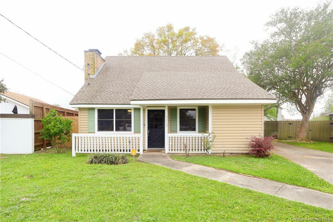 Property Photo: 4272 Holly Hill Court LA 70605