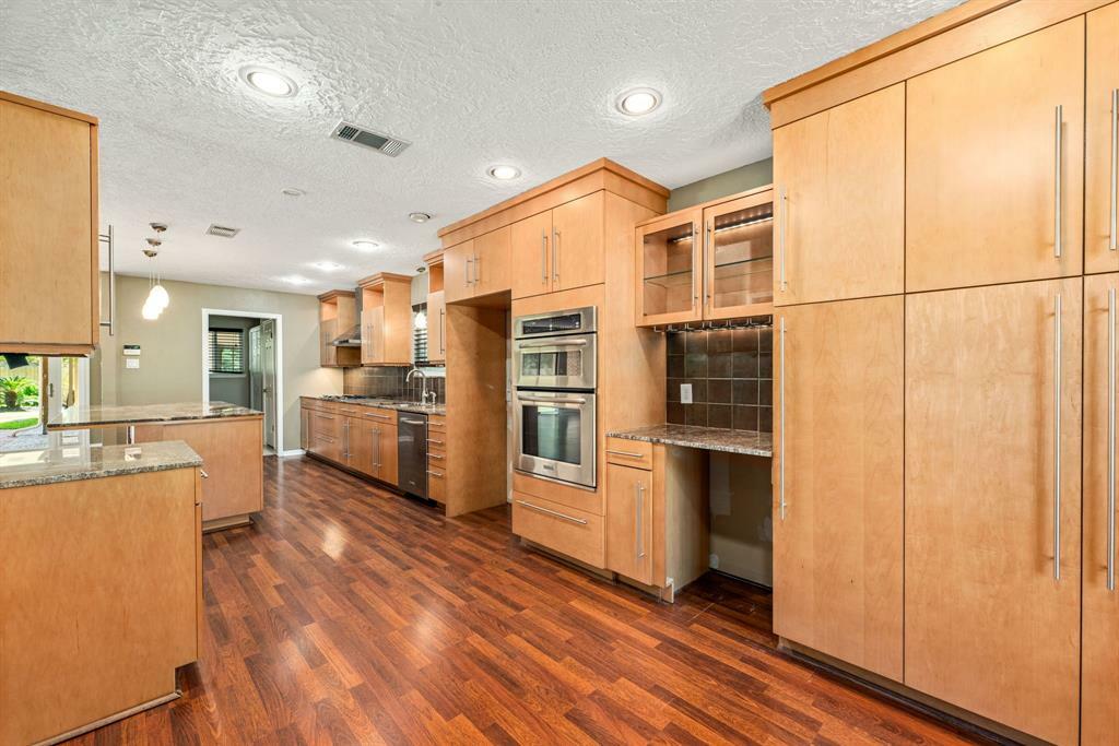 Property Photo: 26418 Maplewood Drive TX 77386