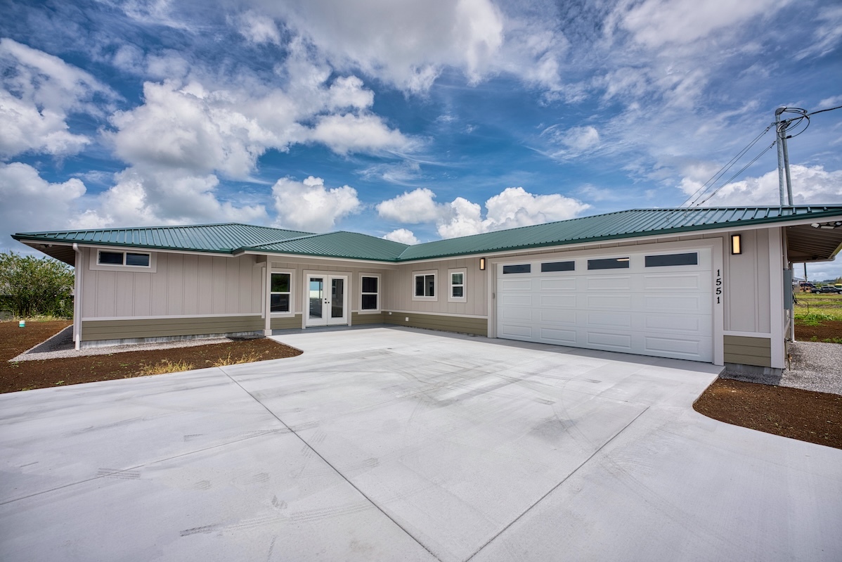 Property Photo: 1551 Mailani St HI 96720