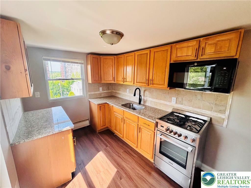 Property Photo: 1165 E 3rd PA 18015