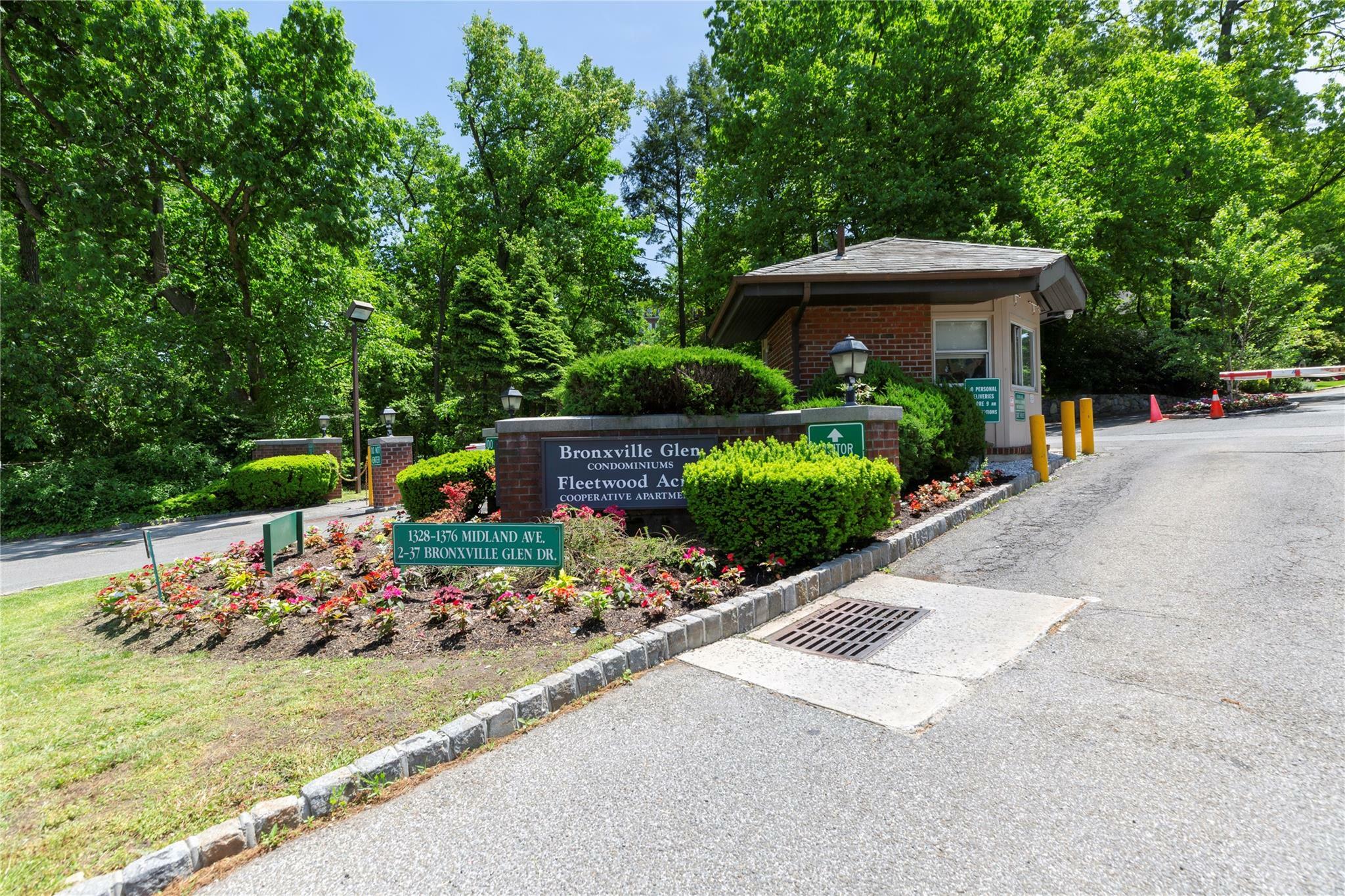 Property Photo: 1374 Midland Avenue 607 NY 10708