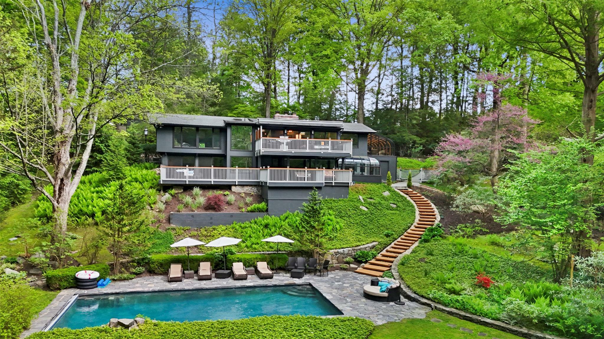 Property Photo:  107 Middle Patent Road  NY 10506 