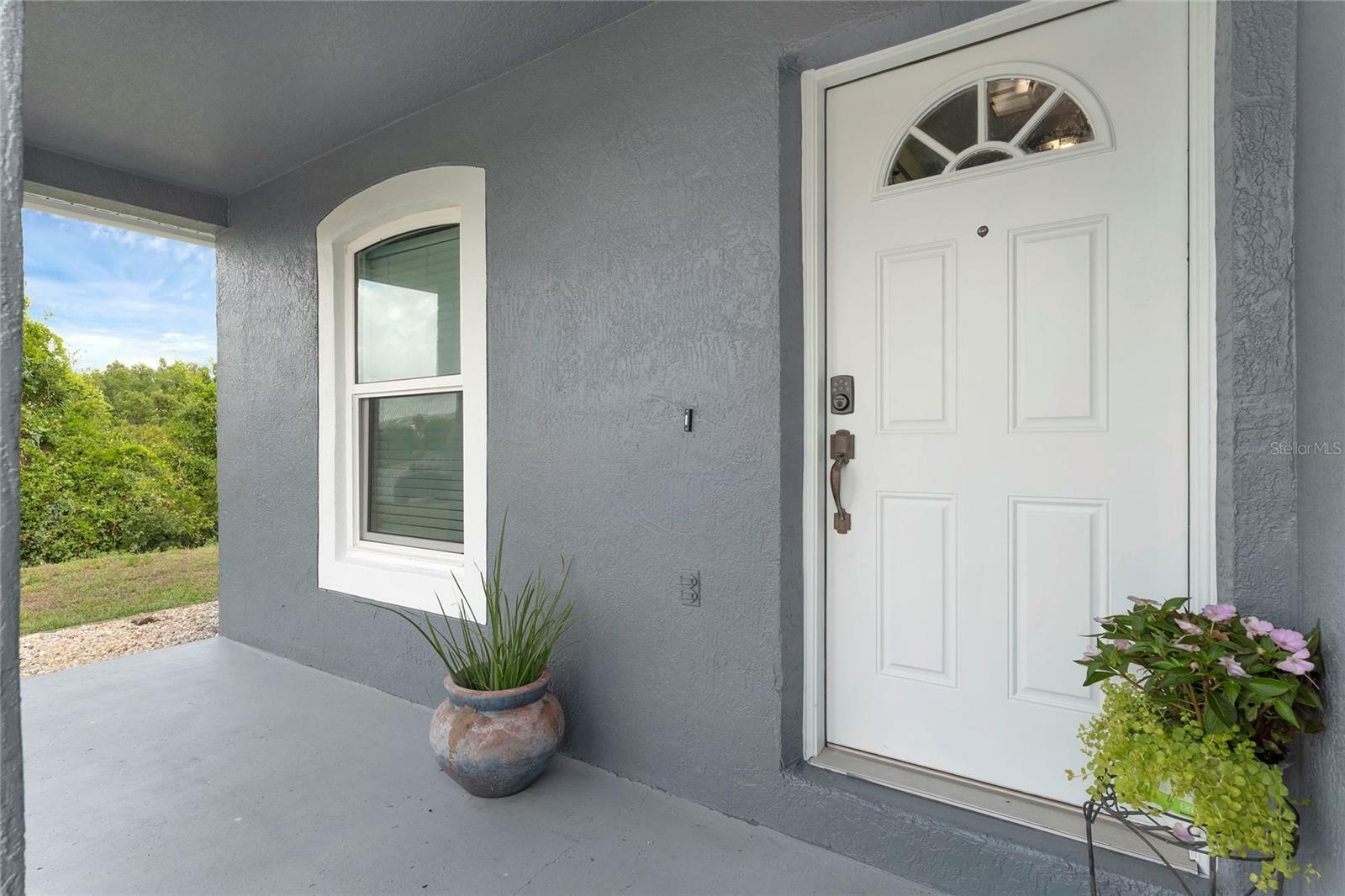 Property Photo: 7998 Harbor Bend Circle FL 32822