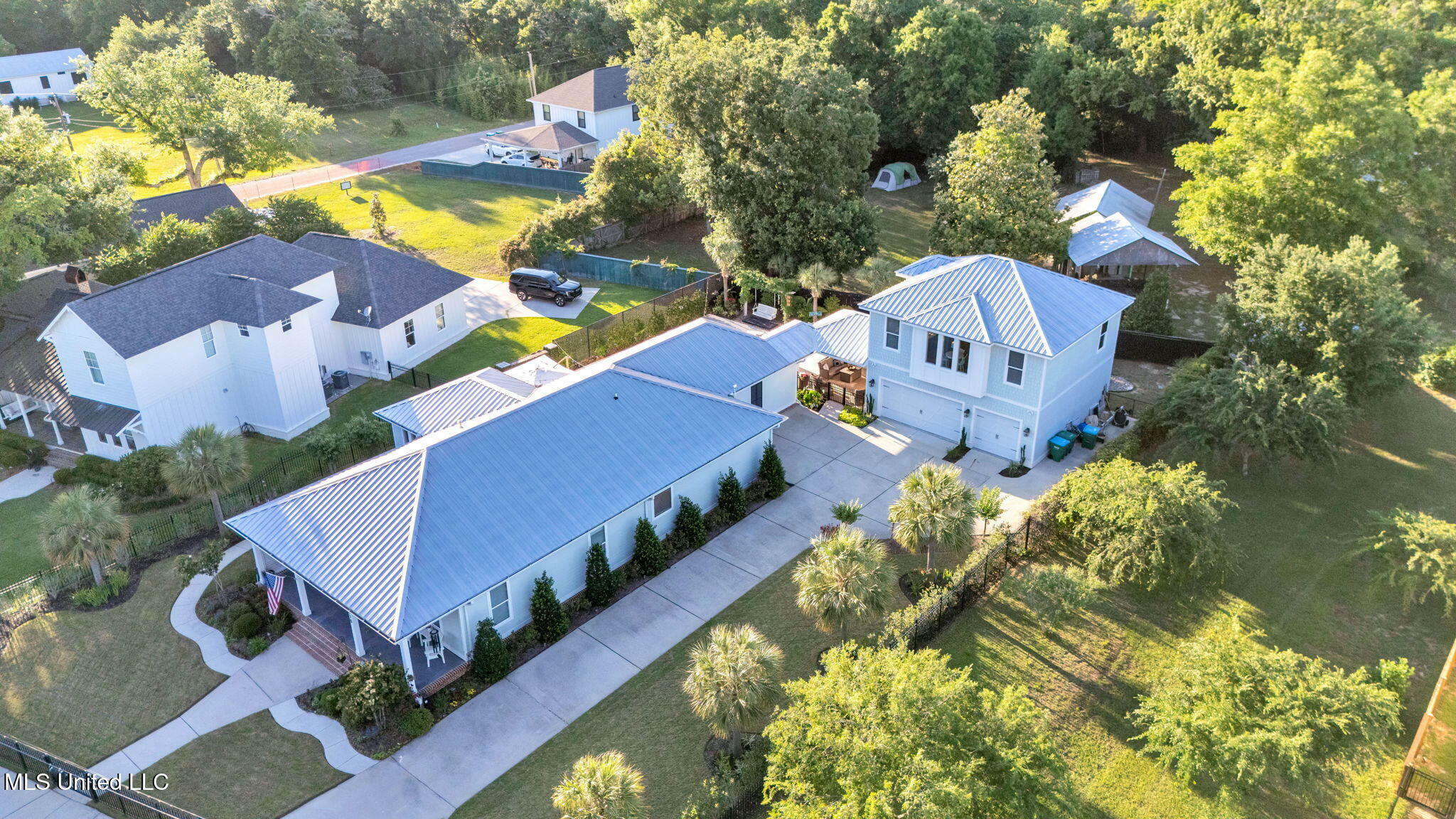 Property Photo: 410 2nd Street MS 39507