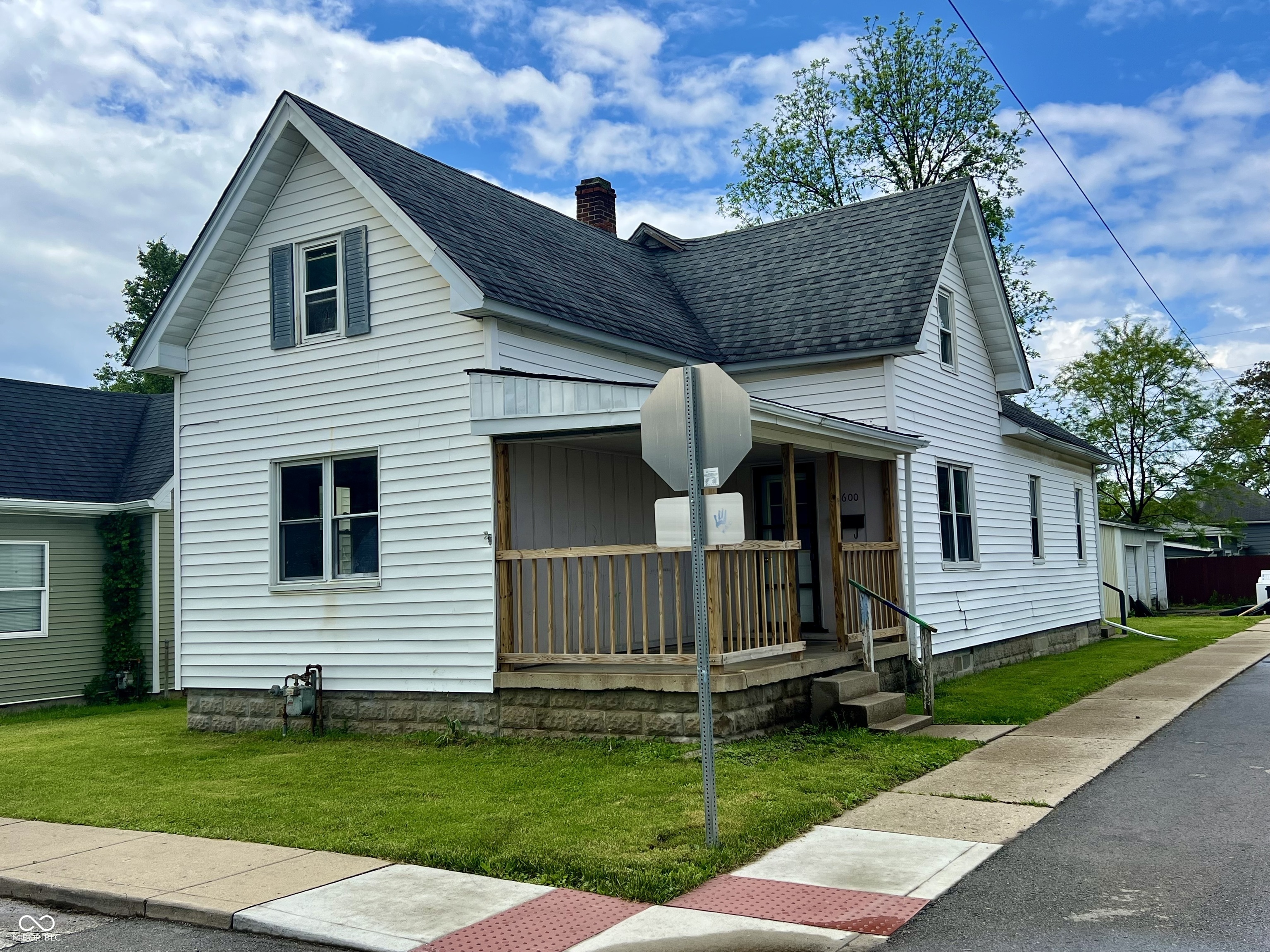 Property Photo:  600 S Oak Street  IN 46040 