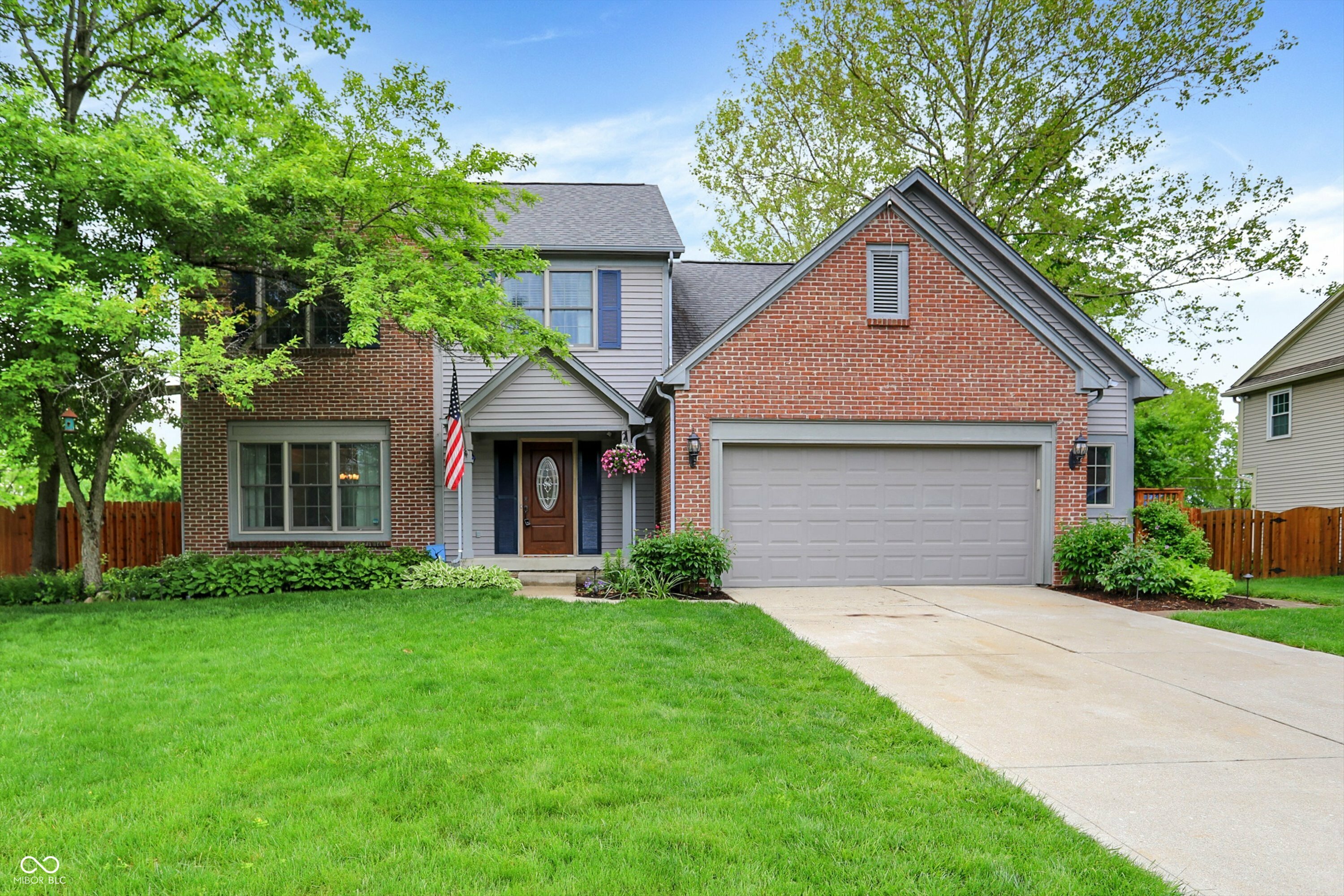 Property Photo: 10310 Foxwood Drive W IN 46280