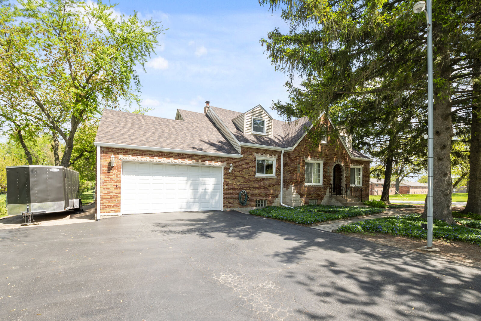 Property Photo: 5400 Midlothian Turnpike IL 60418