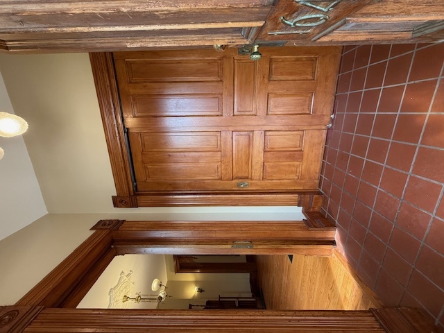 Property Photo: 1644 N Winchester Avenue 2 IL 60622