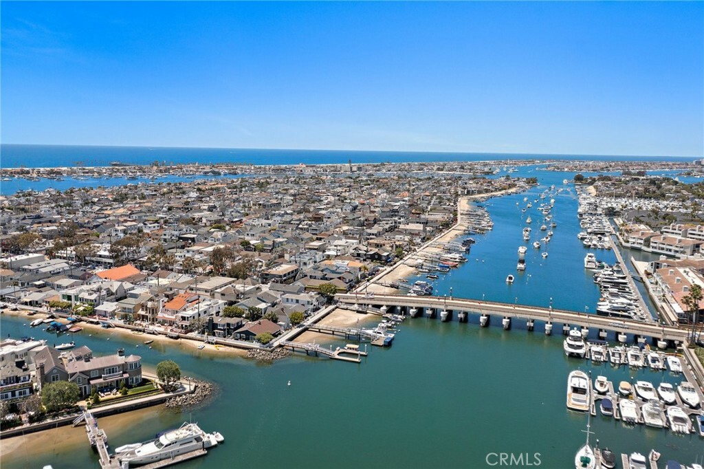 Property Photo:  994 Bayside Cove  CA 92660 