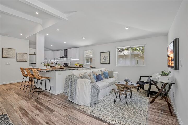 Property Photo:  803 Spencer Street  CA 90277 