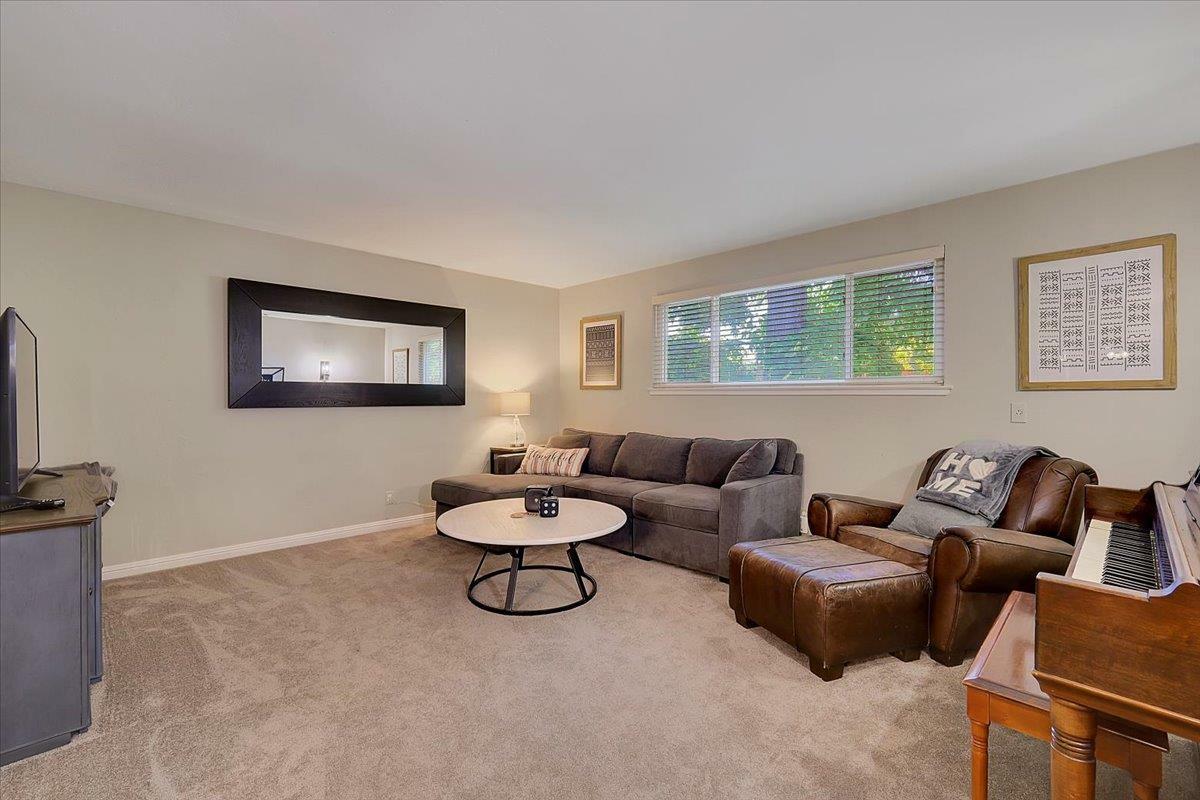 Property Photo: 2812 Panay Court CA 95608