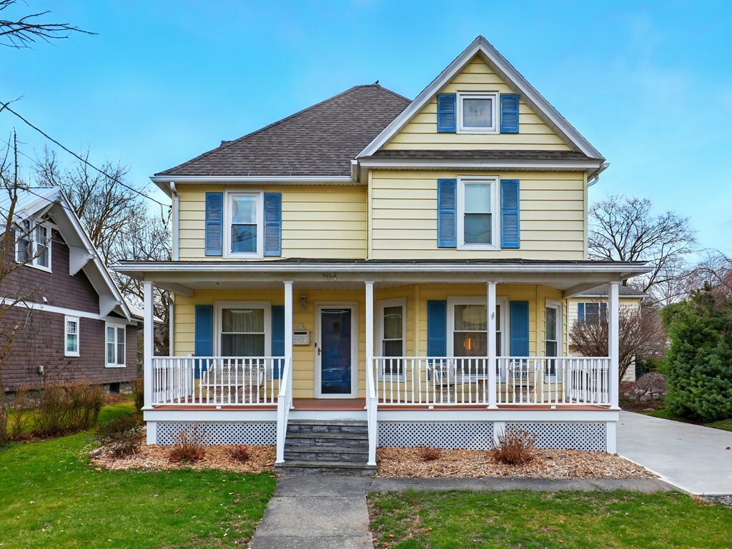Property Photo: 702/704 S Wilbur Ave PA 18840