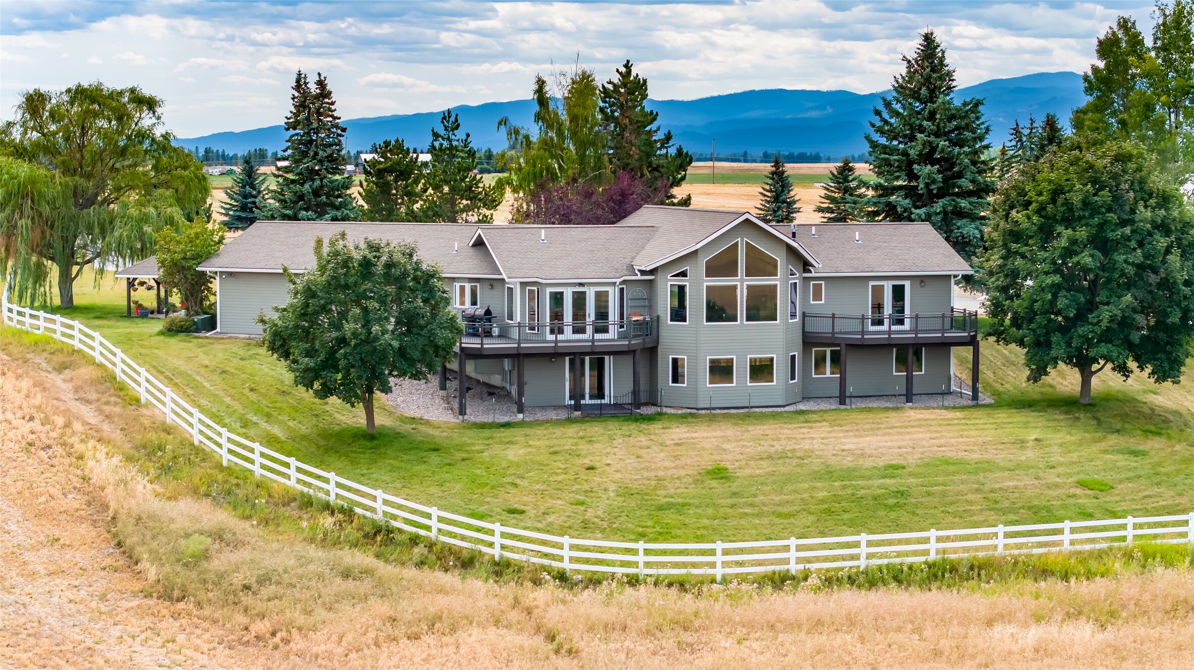 Property Photo: 333 Skyview Lane MT 59901