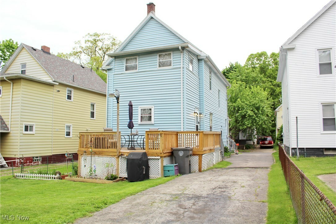 Property Photo: 36 N Whitney Avenue OH 44509
