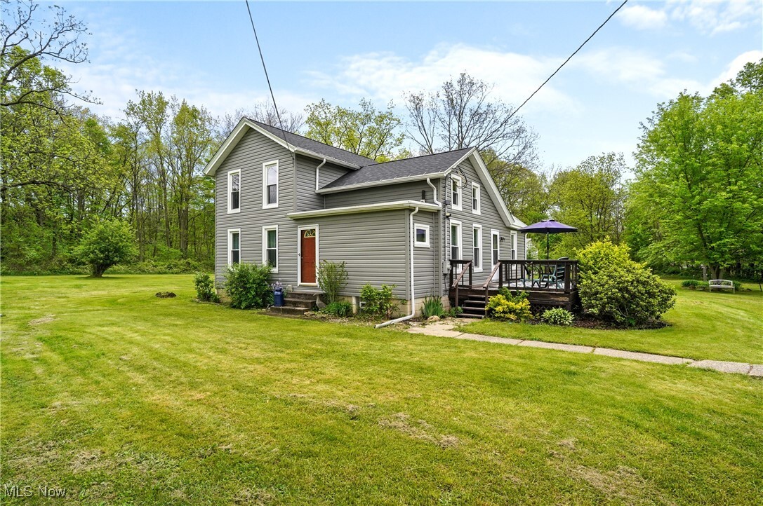 Property Photo: 436 State Route 14 OH 44411