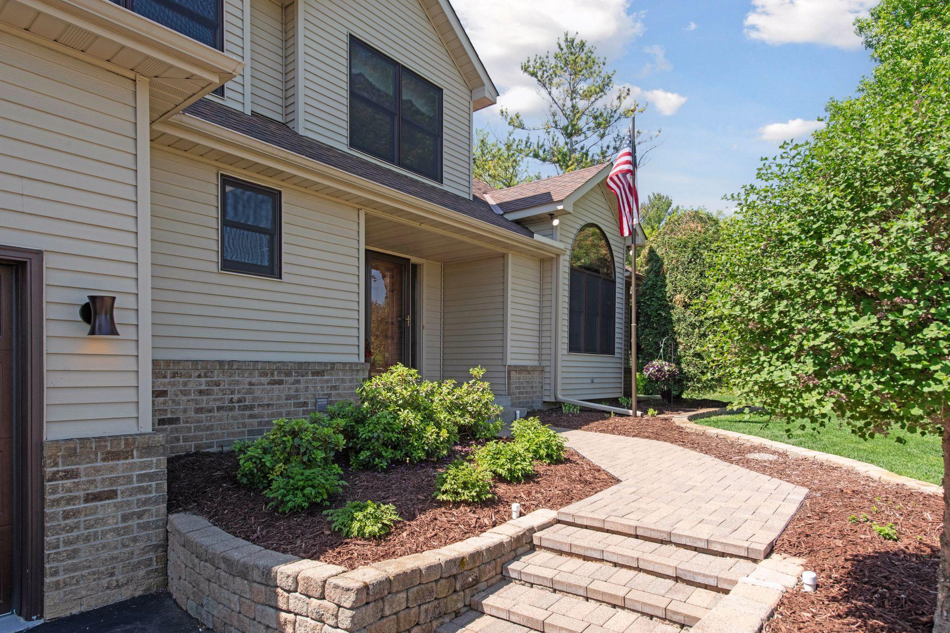 Property Photo: 2055 Woodstone Drive MN 55386