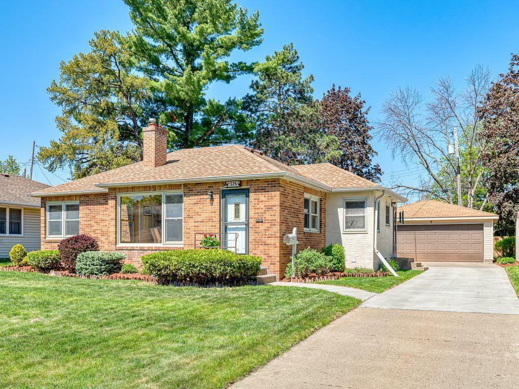 Property Photo: 329 Park Lane MN 55075