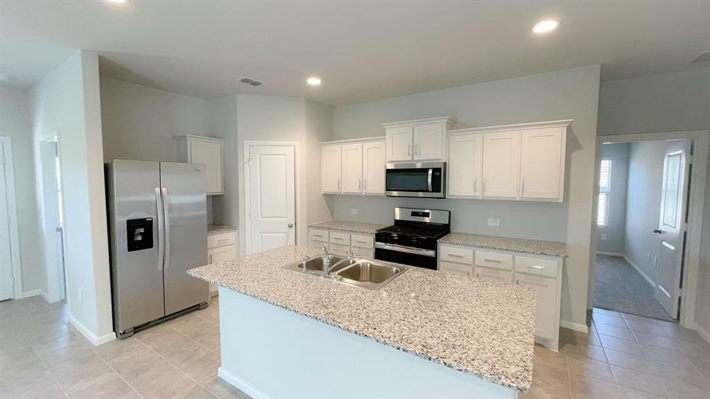 Property Photo: 13524 Gunsmoke Lane TX 76035