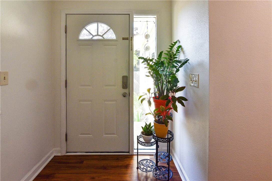 Property Photo: 2748 N Villa Boulevard AR 72703
