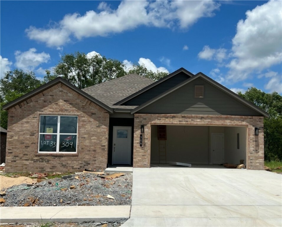 Property Photo:  309 Hondo Street  AR 72761 