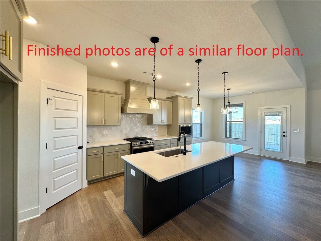 Property Photo: 4805 SW Elderwood Street AR 72713