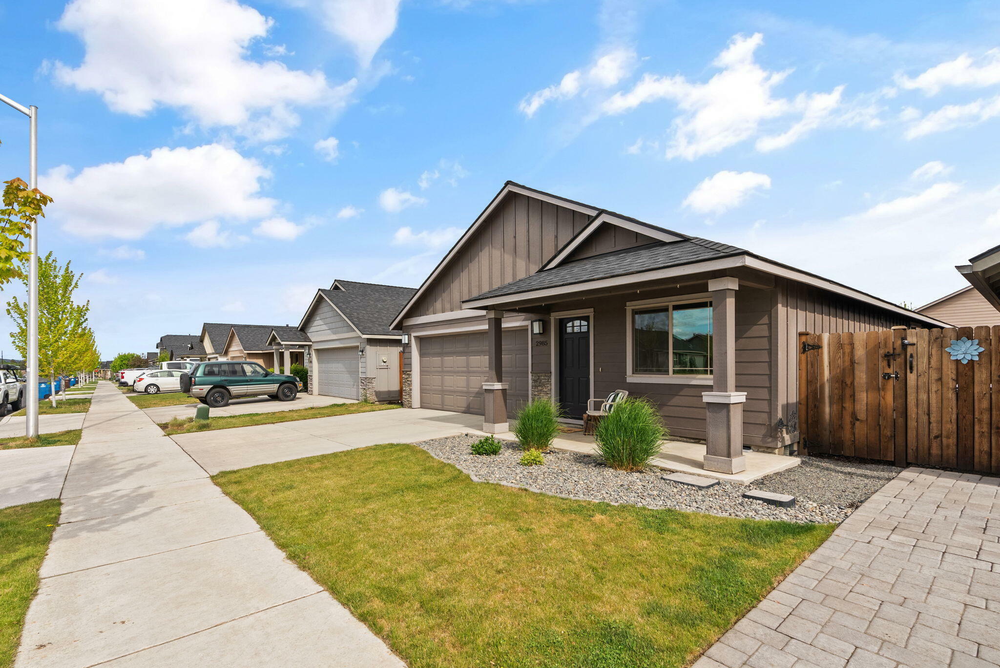 Property Photo: 2985 NW Cedar Avenue OR 97756