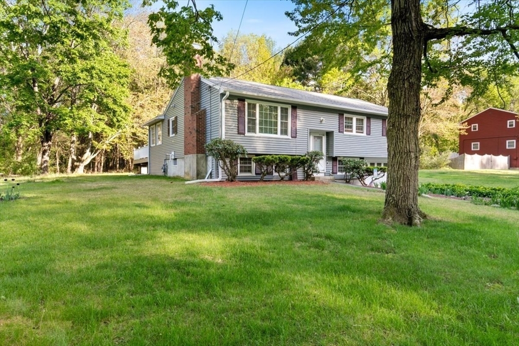 44 Colonial Dr  Tewksbury MA 01876 photo