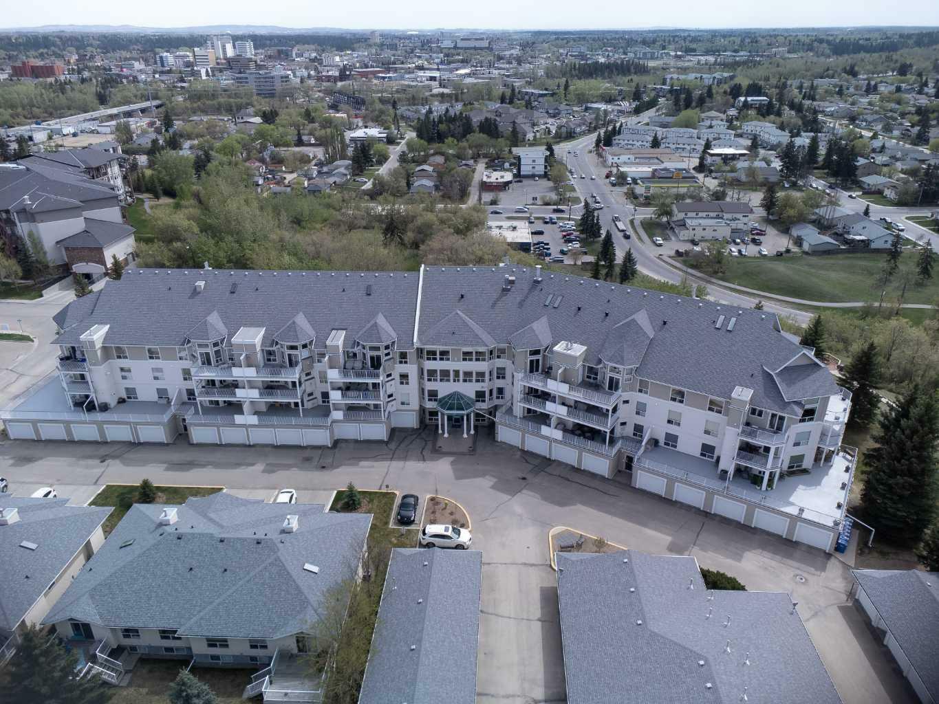 6118 53 Avenue 312  Red Deer AB T4N 6P7 photo