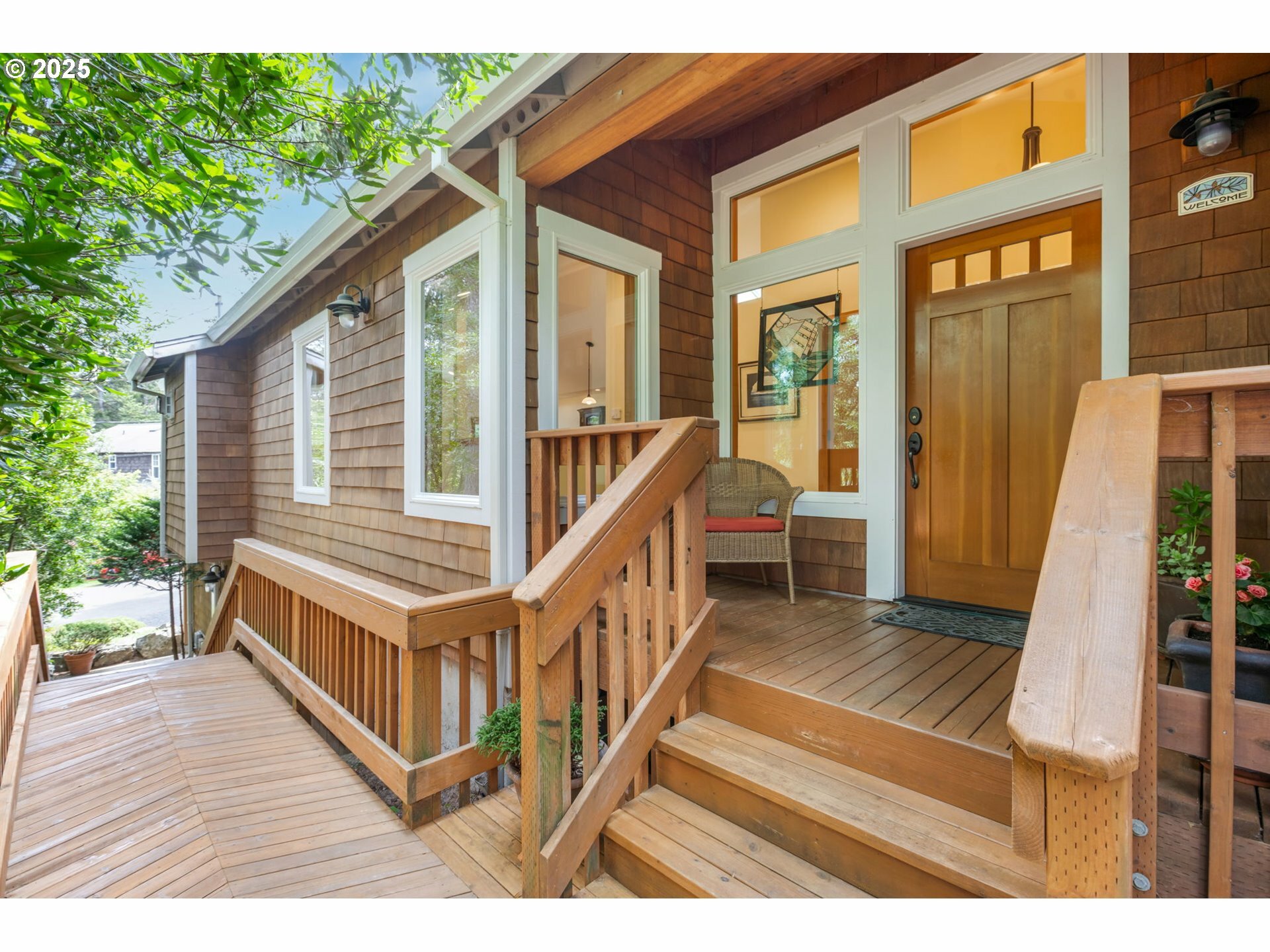 Property Photo: 465 N 2nd St OR 97130