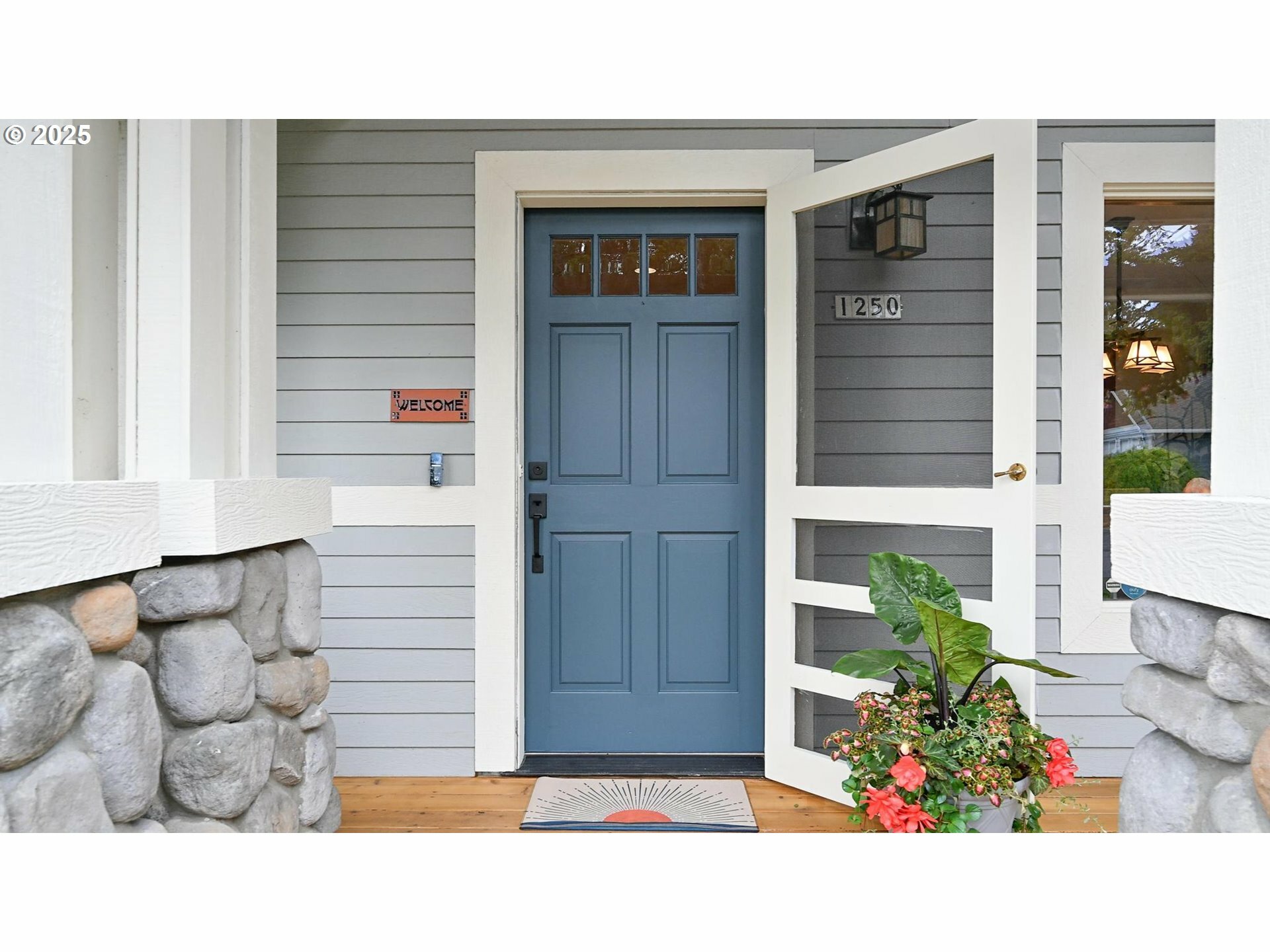 Property Photo: 1250 11th St OR 97068