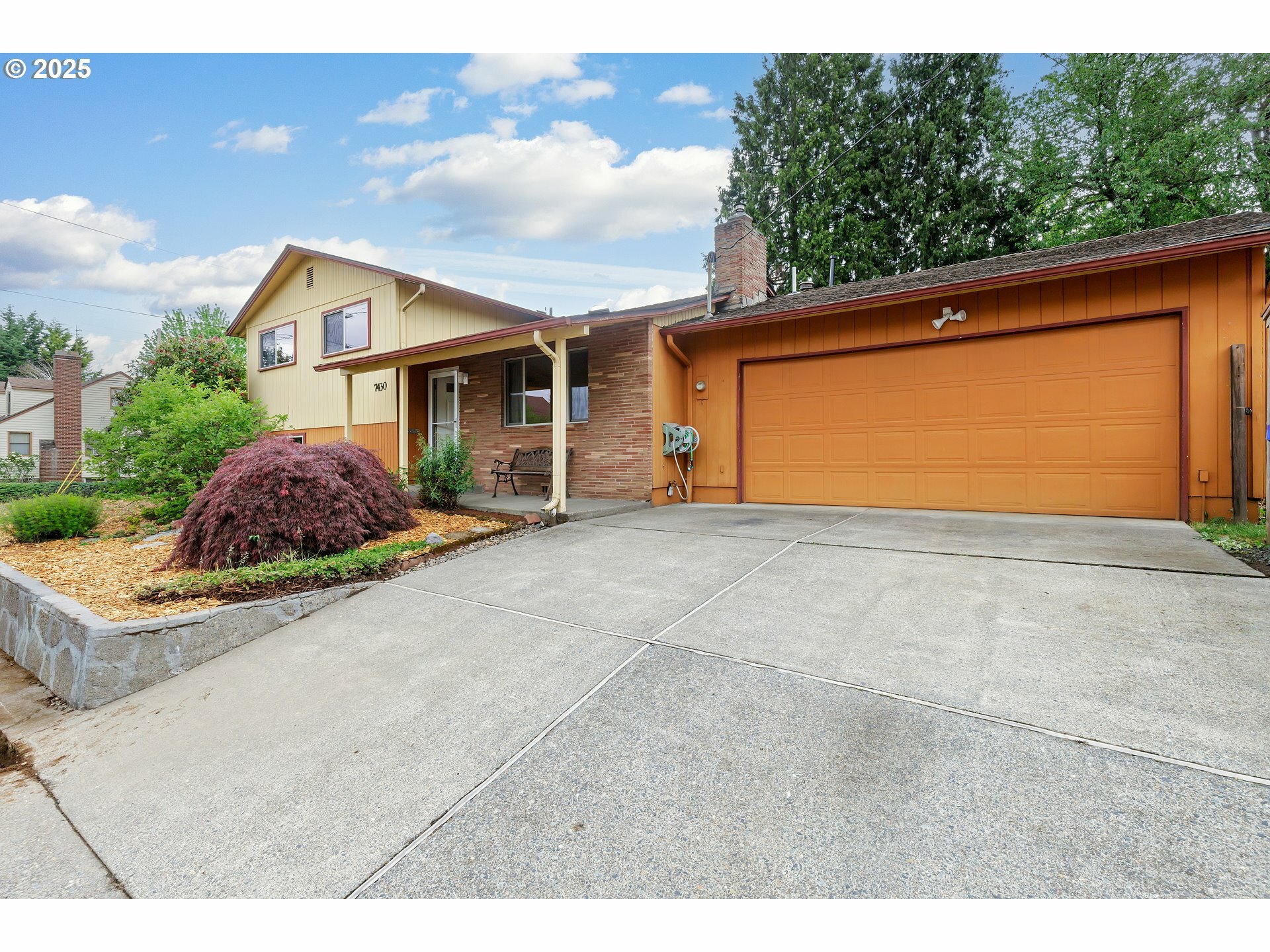 7430 N Burr Ave  Portland OR 97203 photo