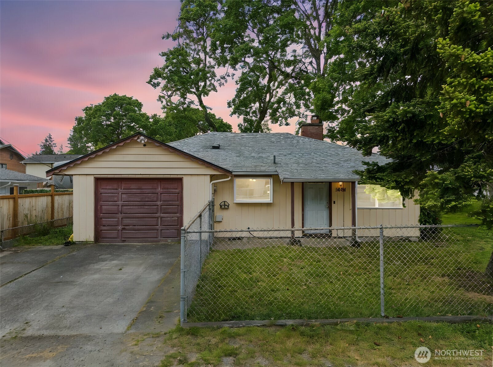Property Photo: 1601 117th Street S WA 98444