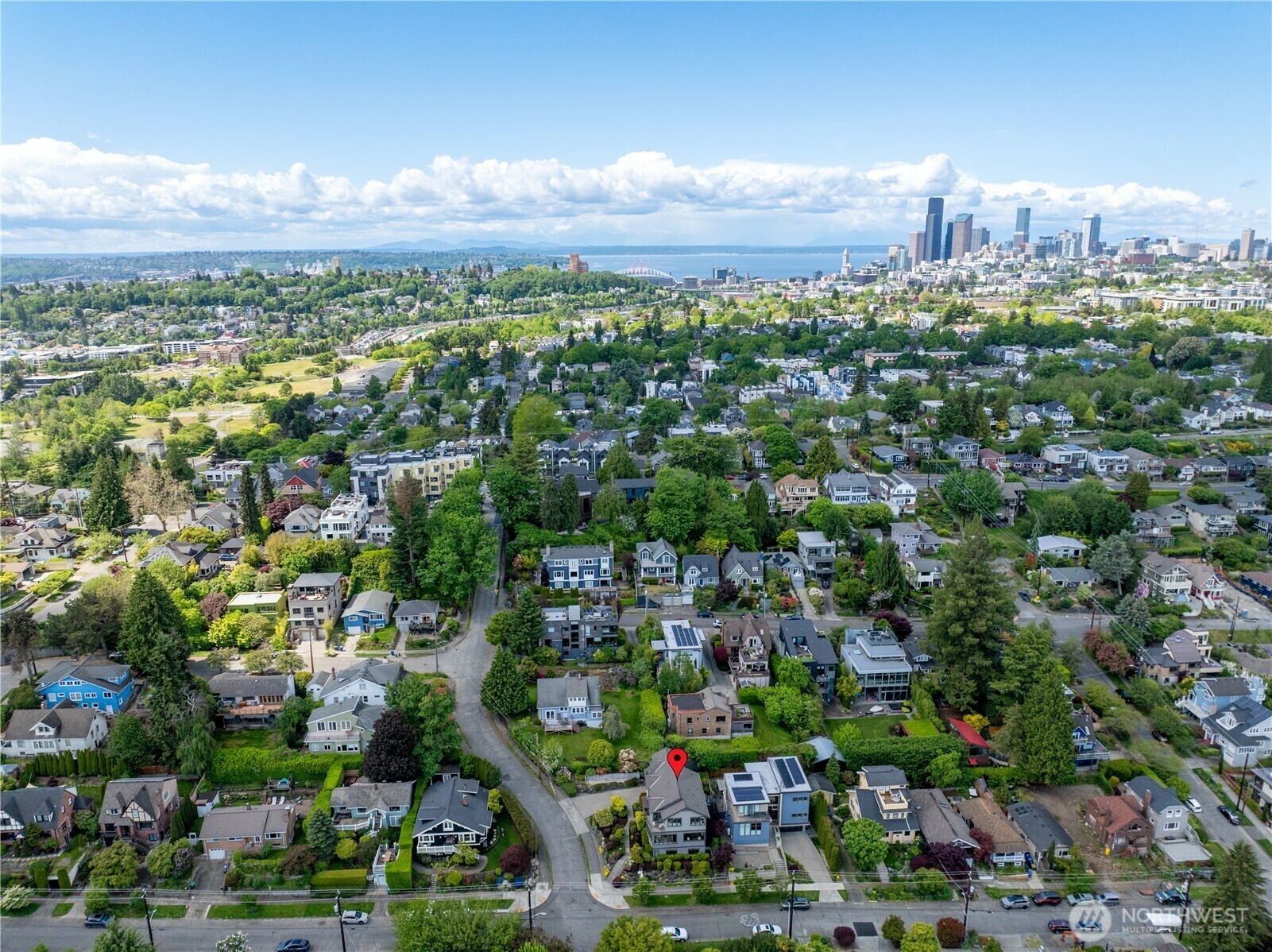 Property Photo: 3220 S Judkins Street WA 98144