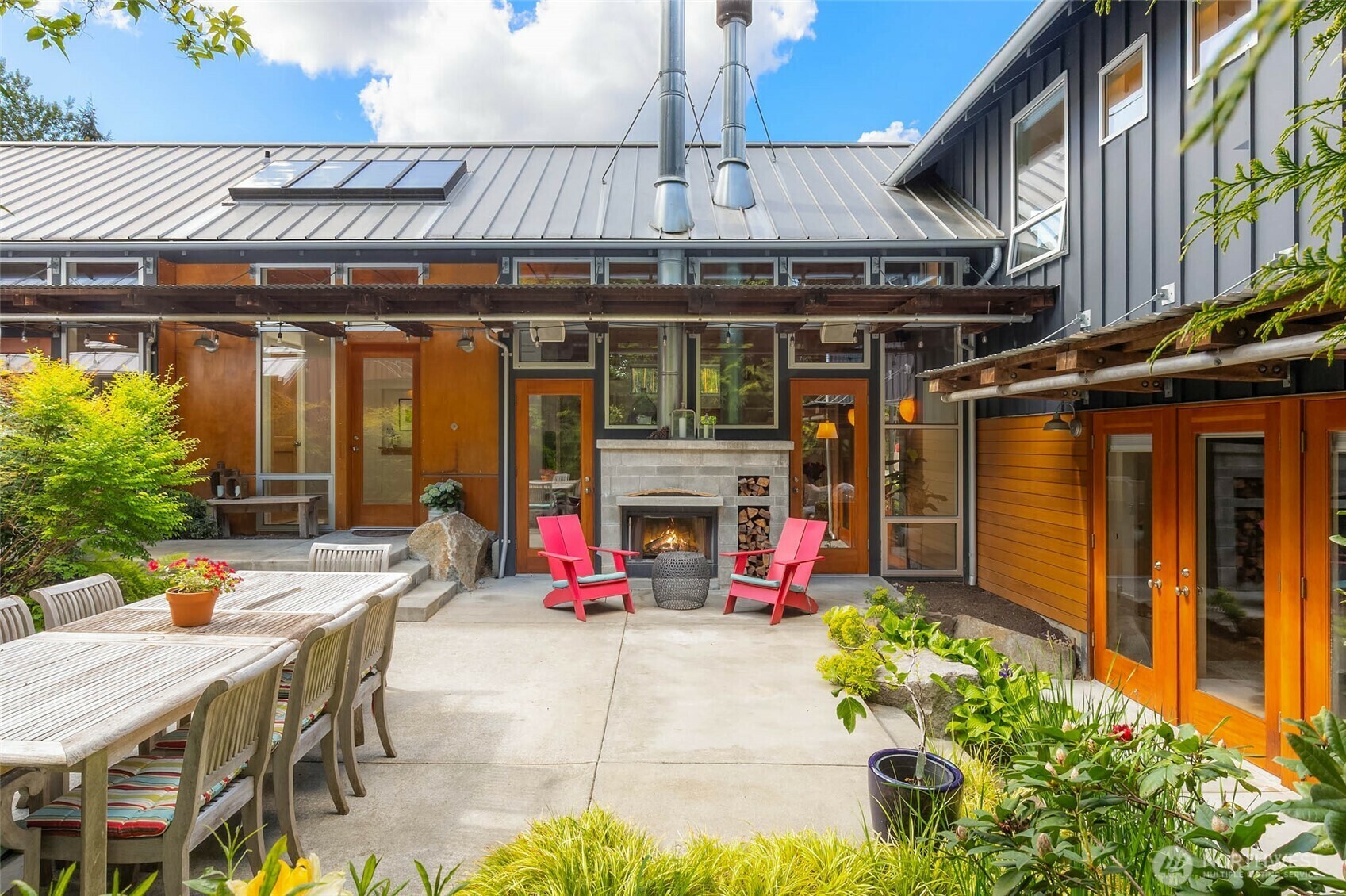 Property Photo: 10611 NE 155th Place WA 98011