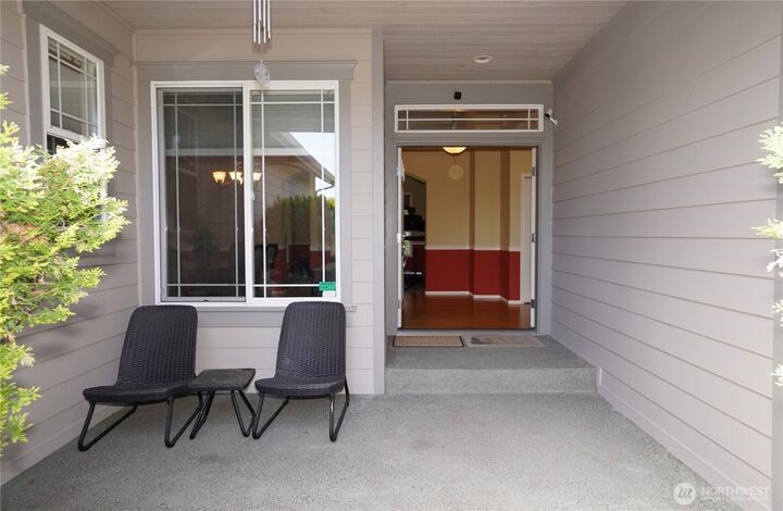 Property Photo:  13710  141st Avenue E  WA 98360