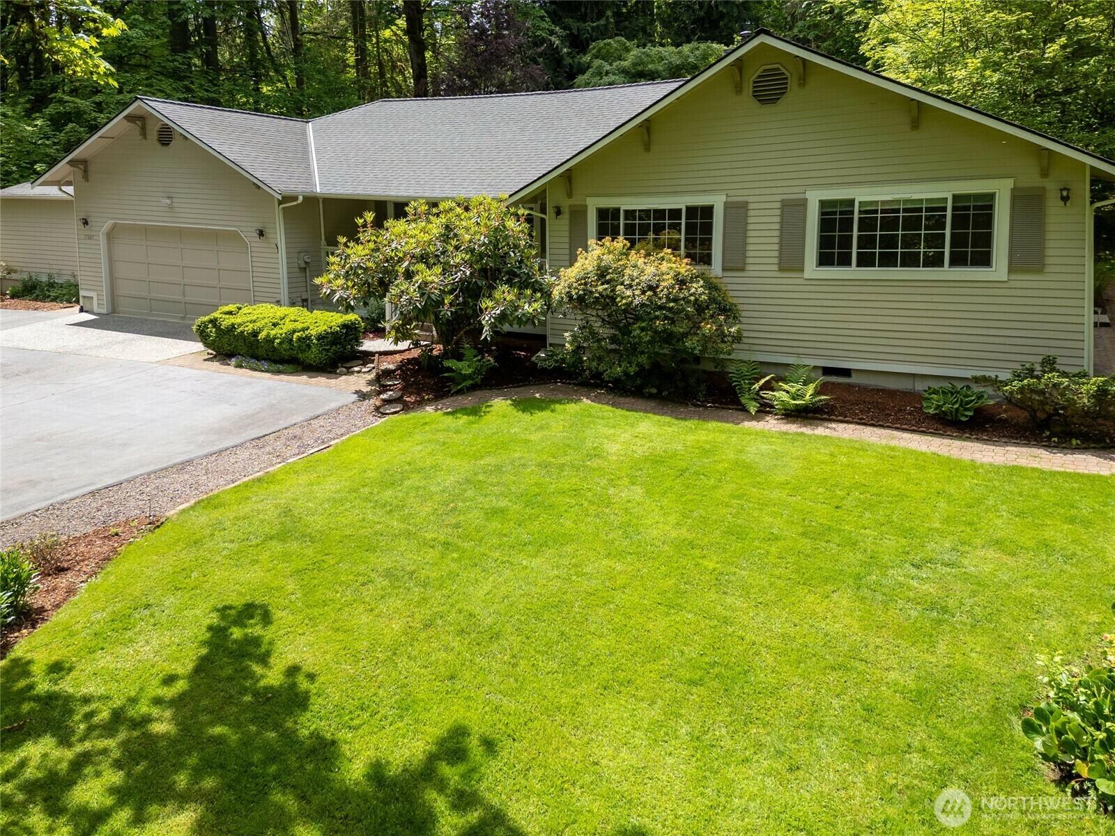 Property Photo: 17007 232nd Avenue NE WA 98077