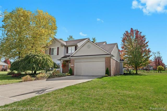 Property Photo: 9009 N Pheasant Ridge Lane MI 48176