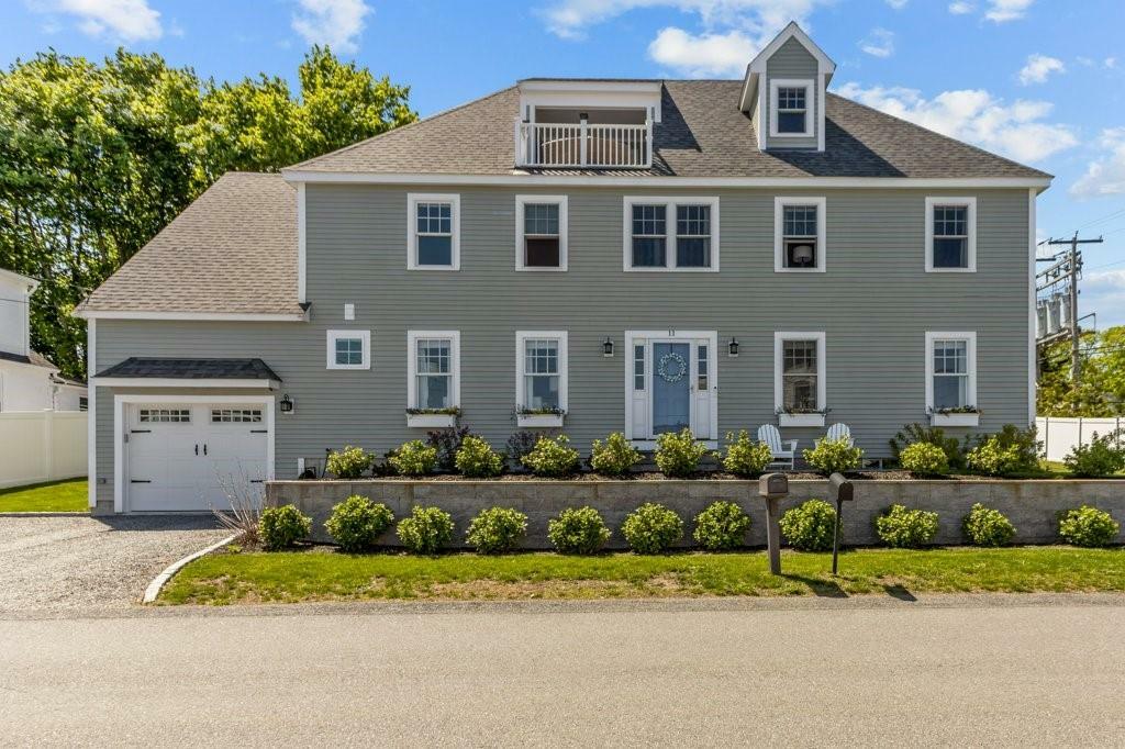 Property Photo: 11 Narragansett Avenue RI 02871