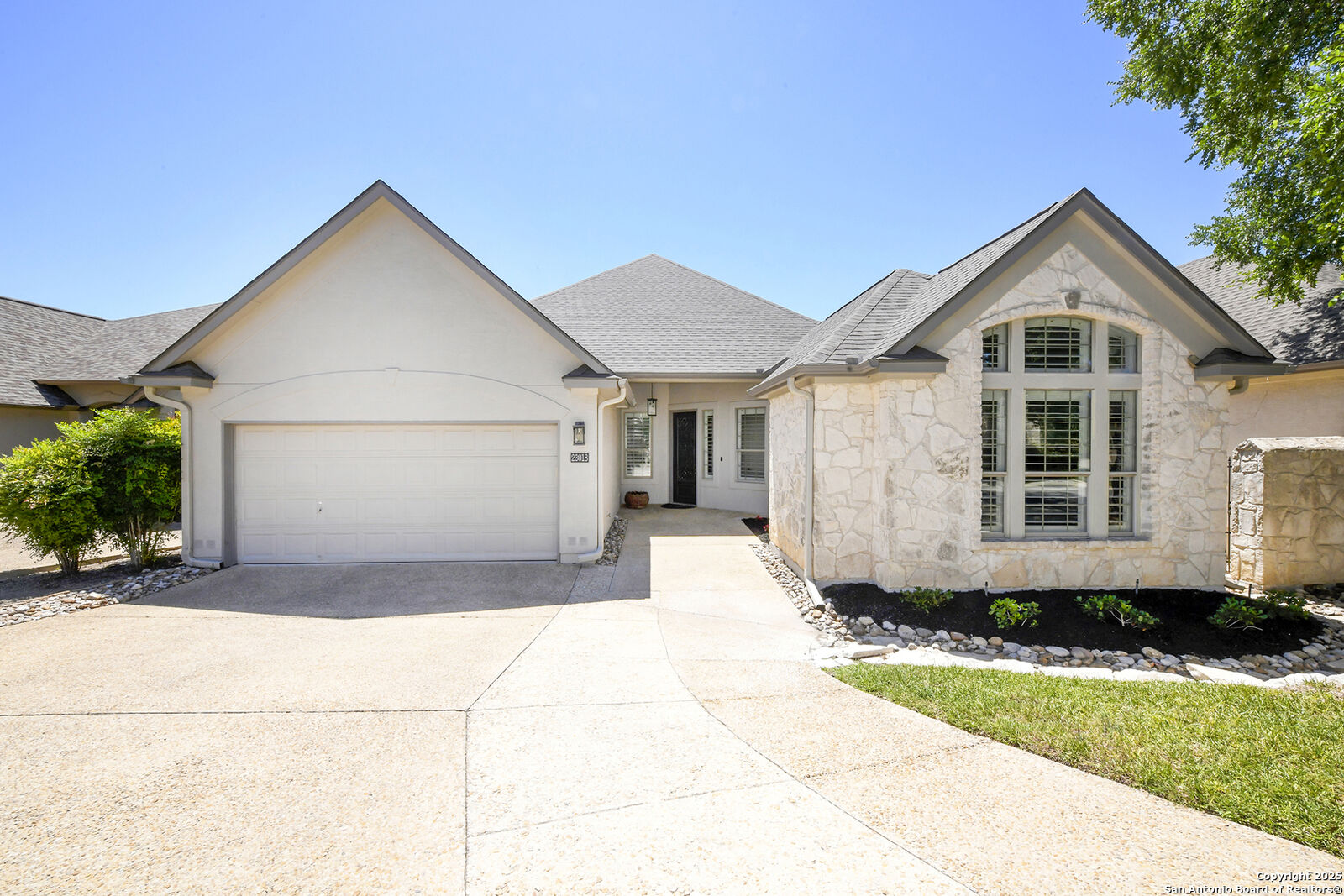 Property Photo: 23018 Osprey TX 78260