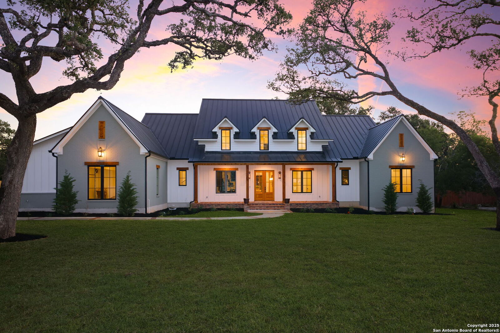 Property Photo: 133 Sequoia TX 78232