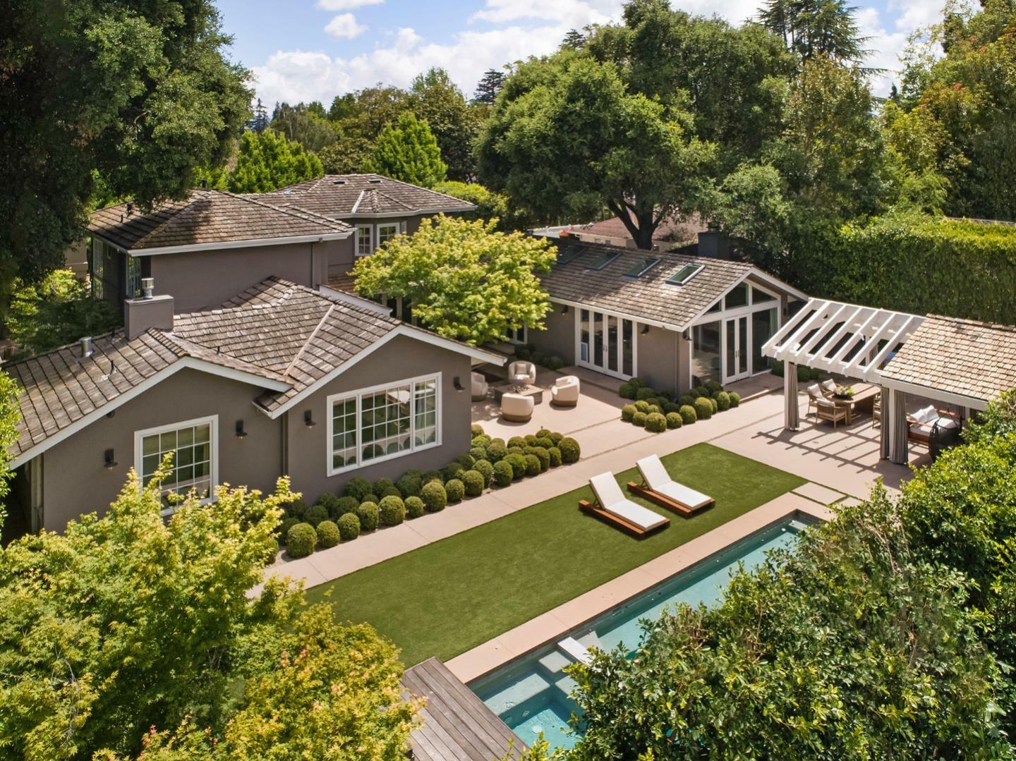 Property Photo: 1661 University Avenue CA 94301