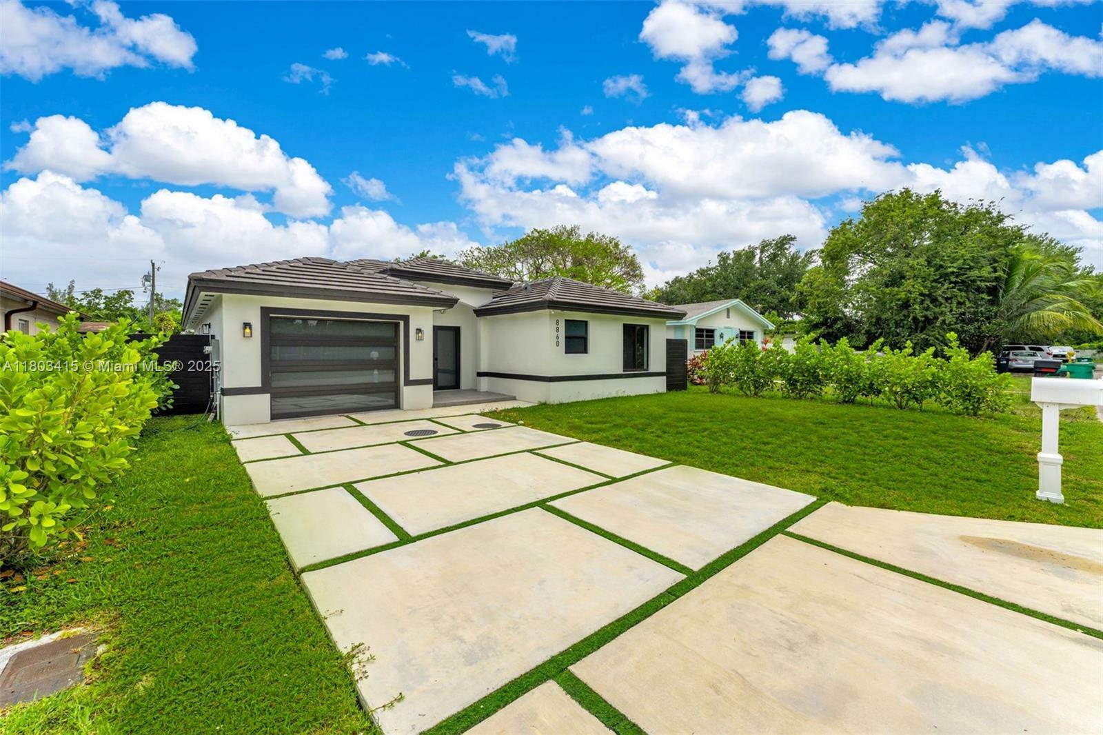 Property Photo: 8860 SW 126th St FL 33176