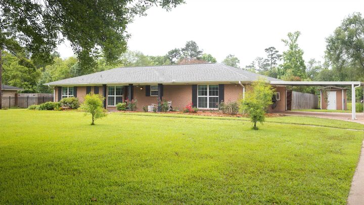 1100 Mitzi Rd  Vidor TX 77662 photo