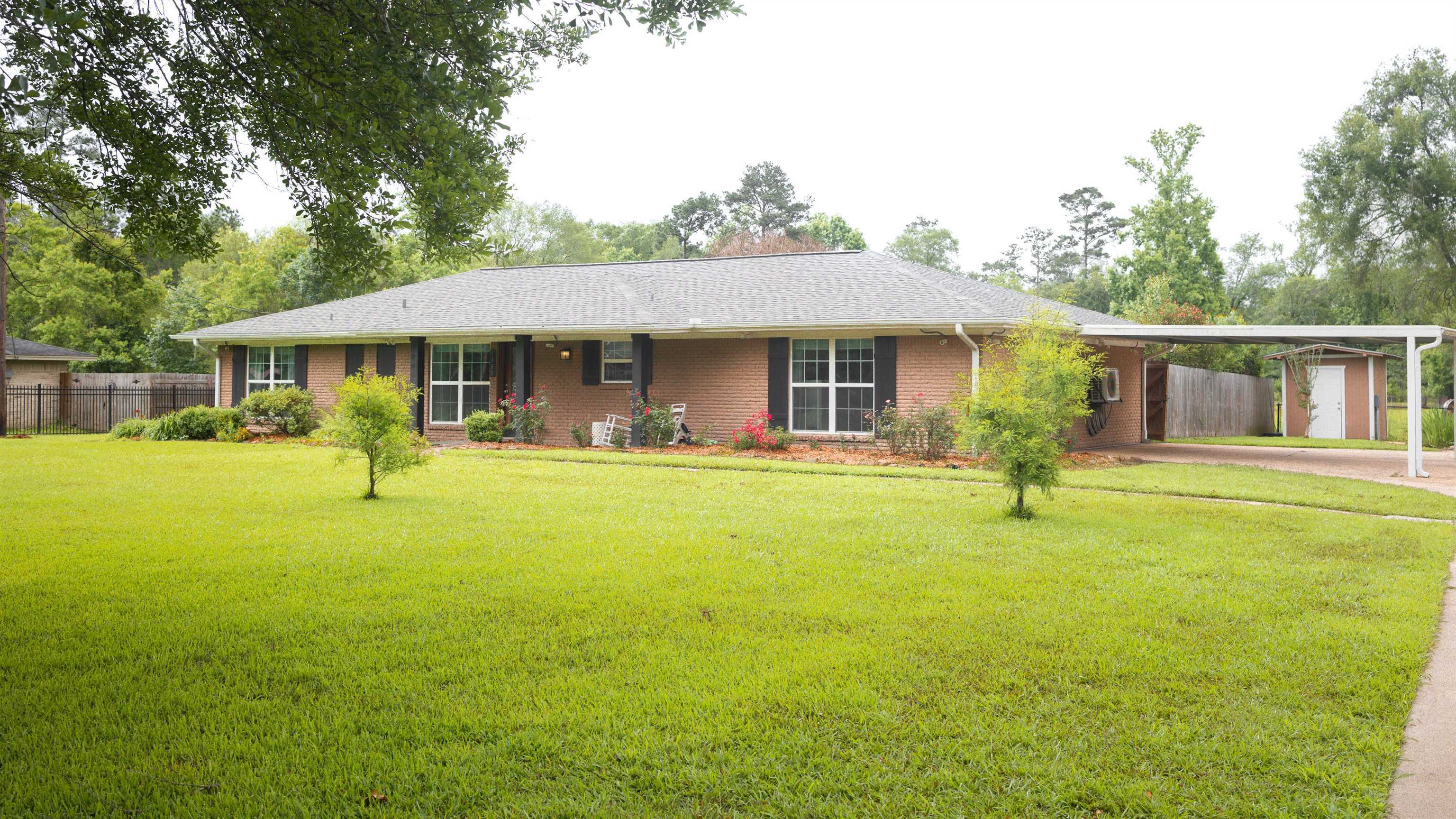 Property Photo:  1100 Mitzi Rd  TX 77662 